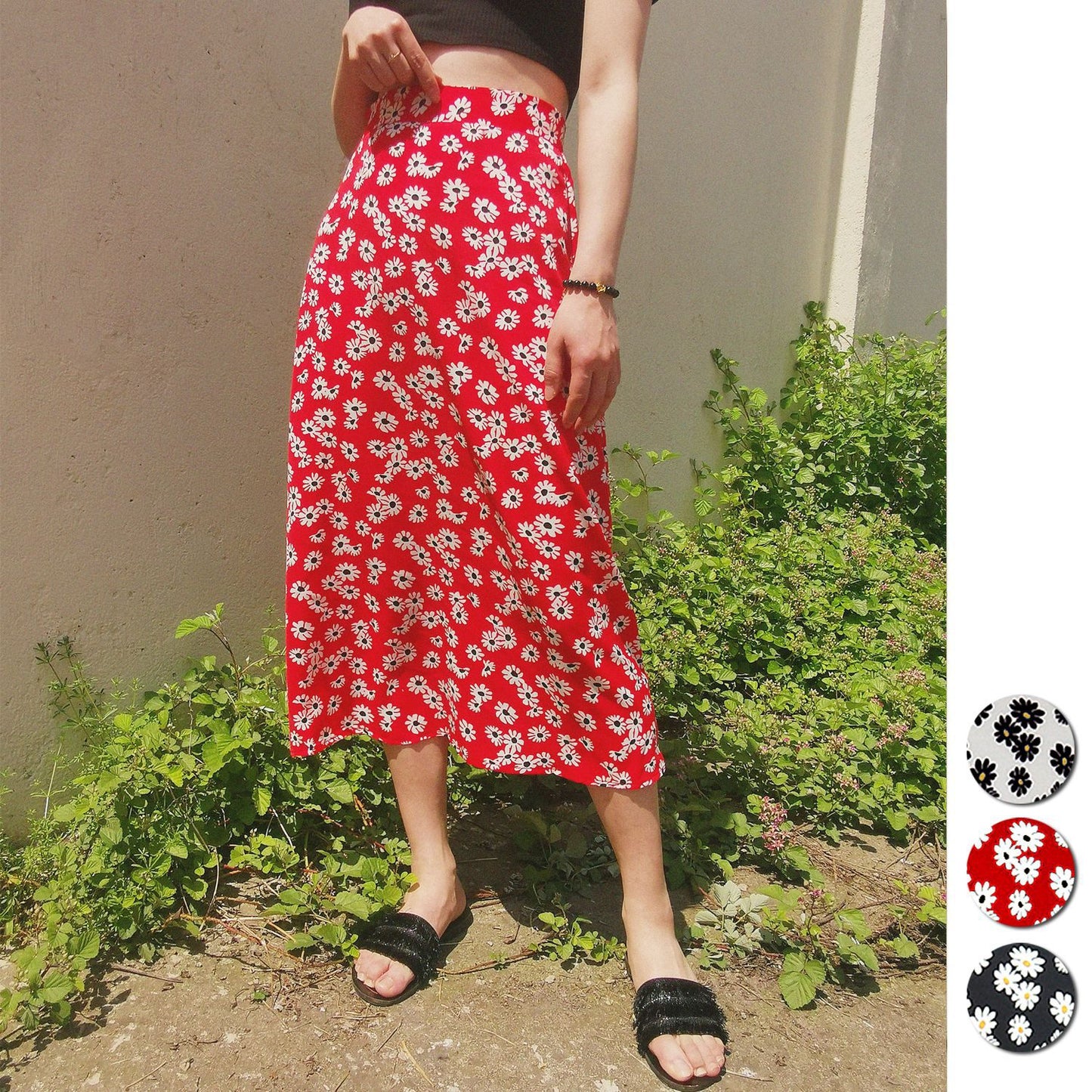 Chiffon Slim Literary Daisy Skirt