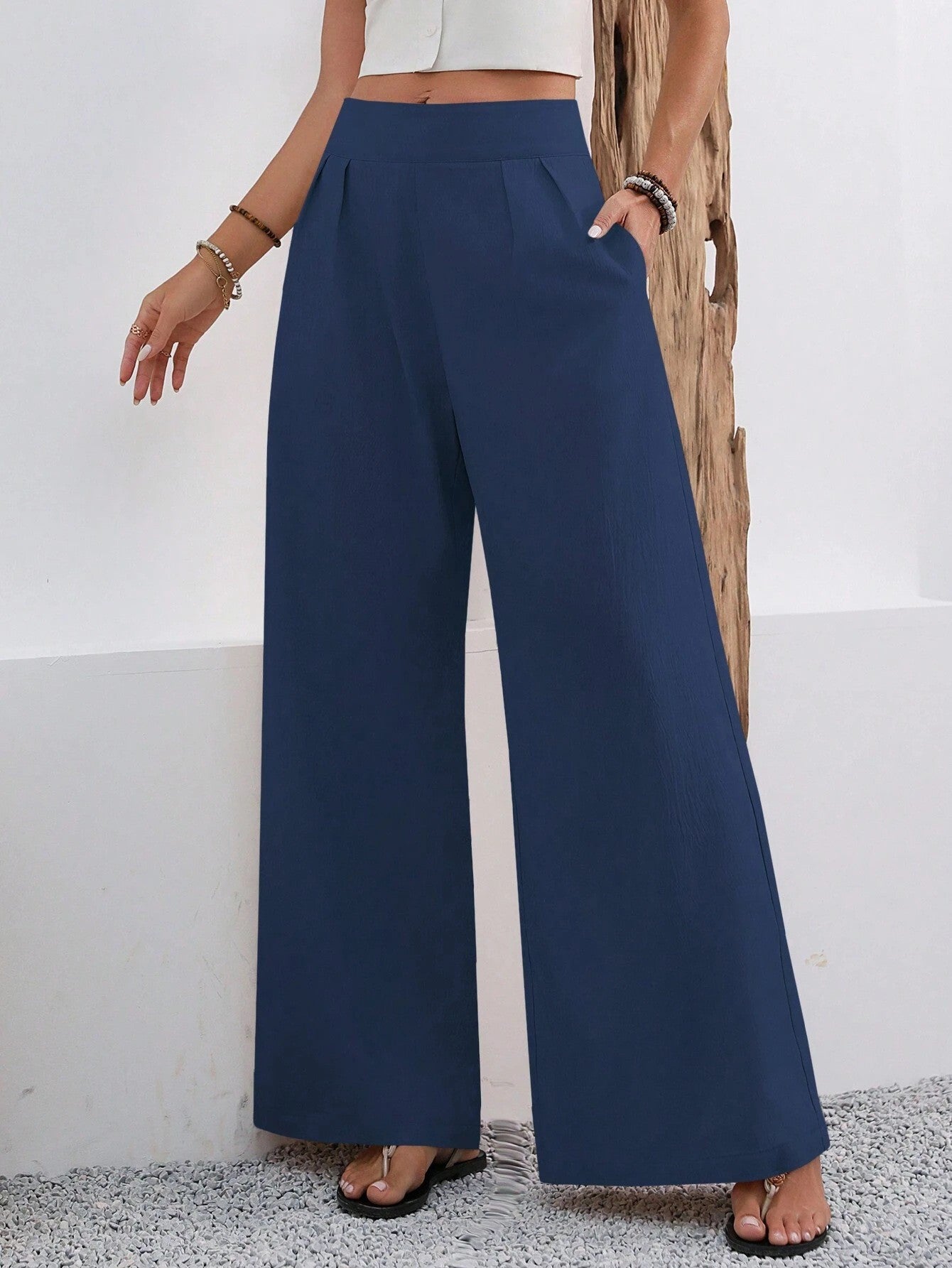 Pocketed High-waisted Wide-leg Trousers
