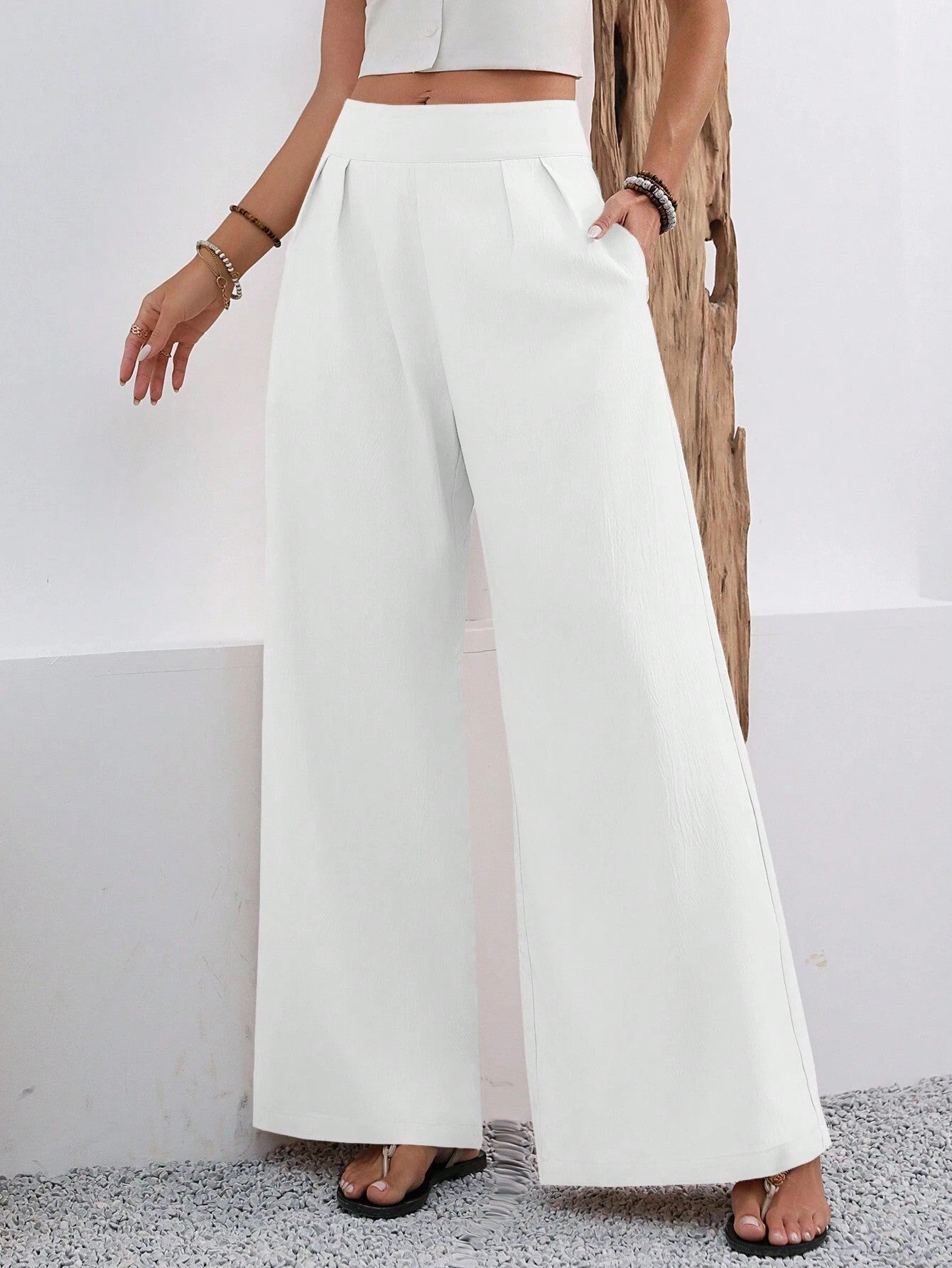 Pocketed High-waisted Wide-leg Trousers